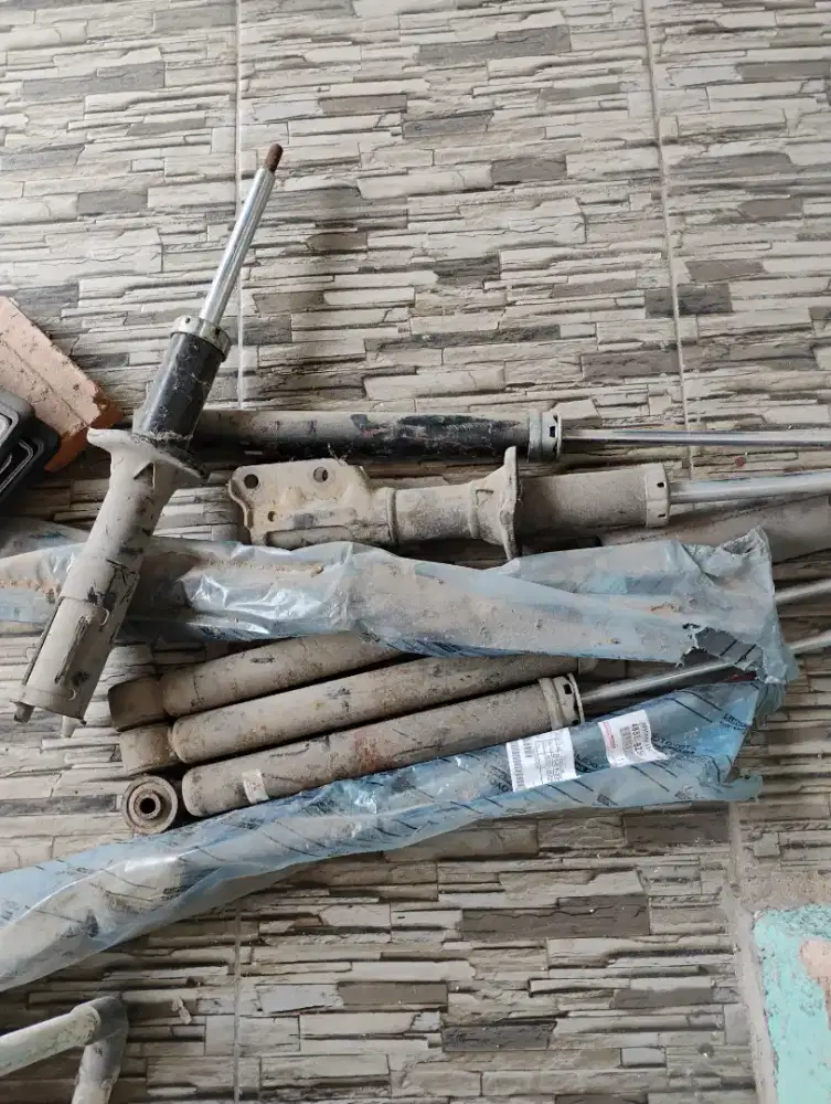 Shock depan belakang Agya mirage racksteer mirage