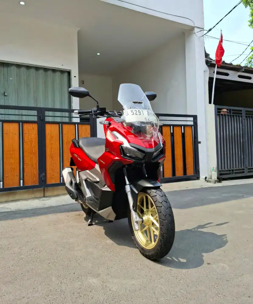 Honda ADV 160 CBS ISS MULUSSS Pajak Hidup Panjang