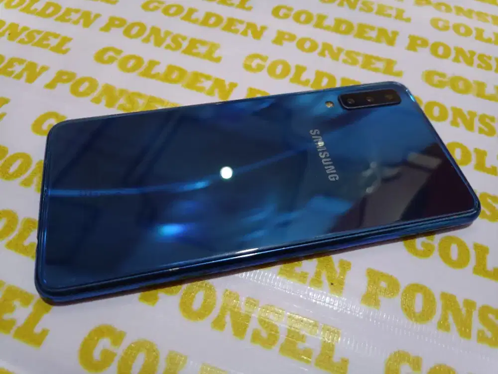 Galaxy A7-Blue.NFC.Ram 4/64GB.Ori #Golden Ponsel