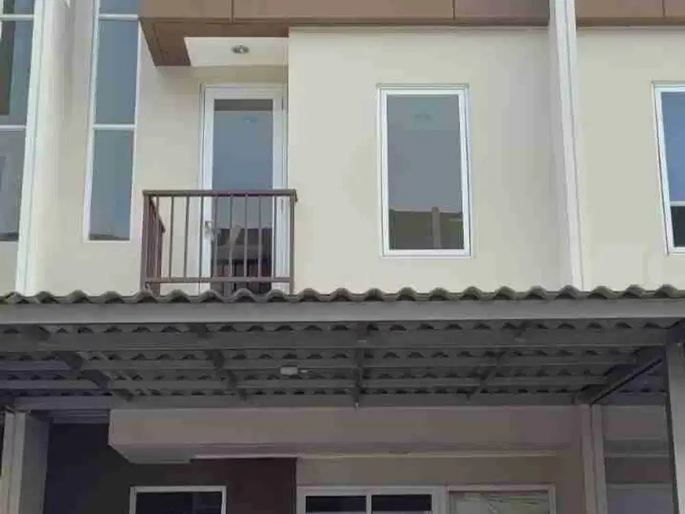 Rumah 3 lantai rapih disewakan Sedayu City Kelapa Gading
