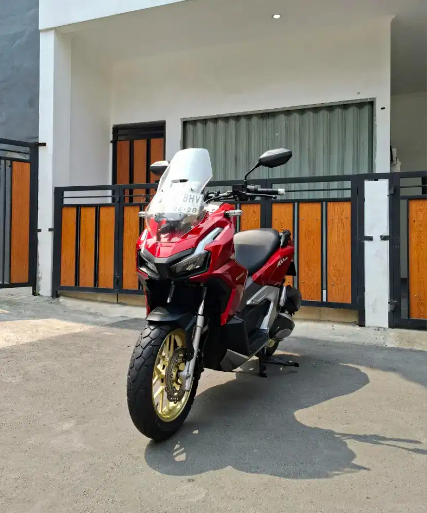 Honda ADV 160 CBS ISS MULUSSS Pajak Hidup Panjang