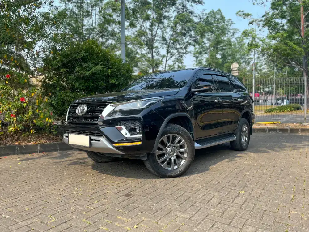 TOYOTA FORTUNER VRZ 2.8 4X2 at DSL 2023 Hitam