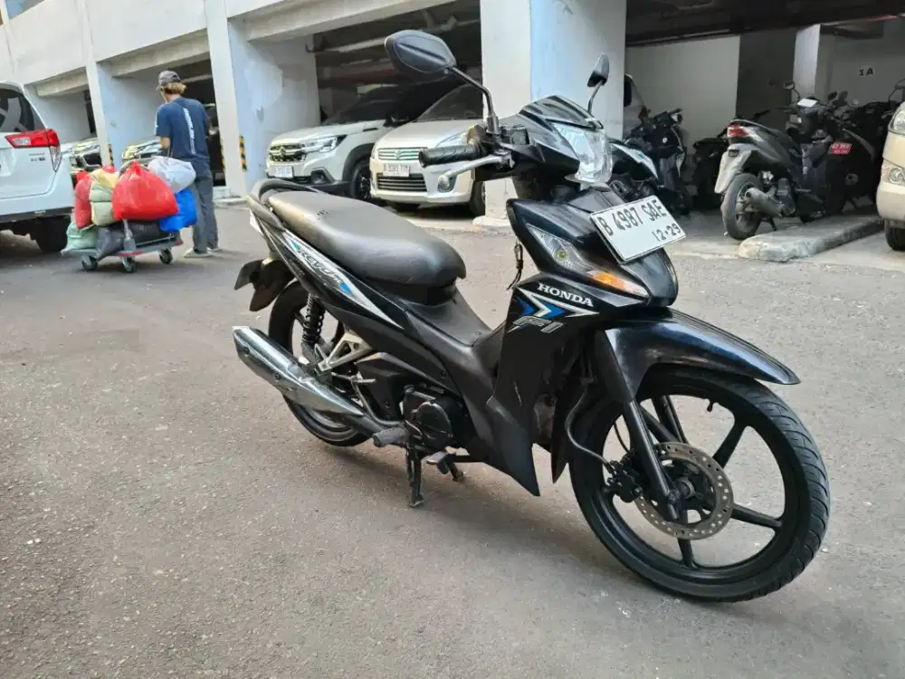 Revo Fit 110cc PGM-FI Thn 2016