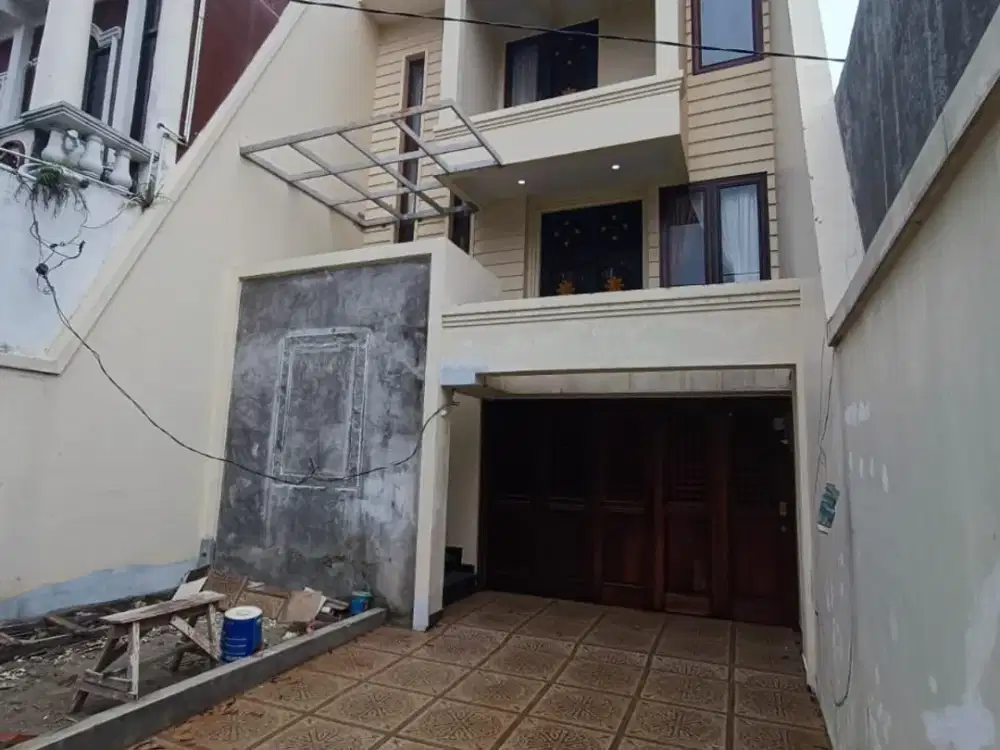 DIJUAL RUMAH SUPER LUAS JL SEI BABALAN LOKASI STRATEGIS HARGA MENARIK