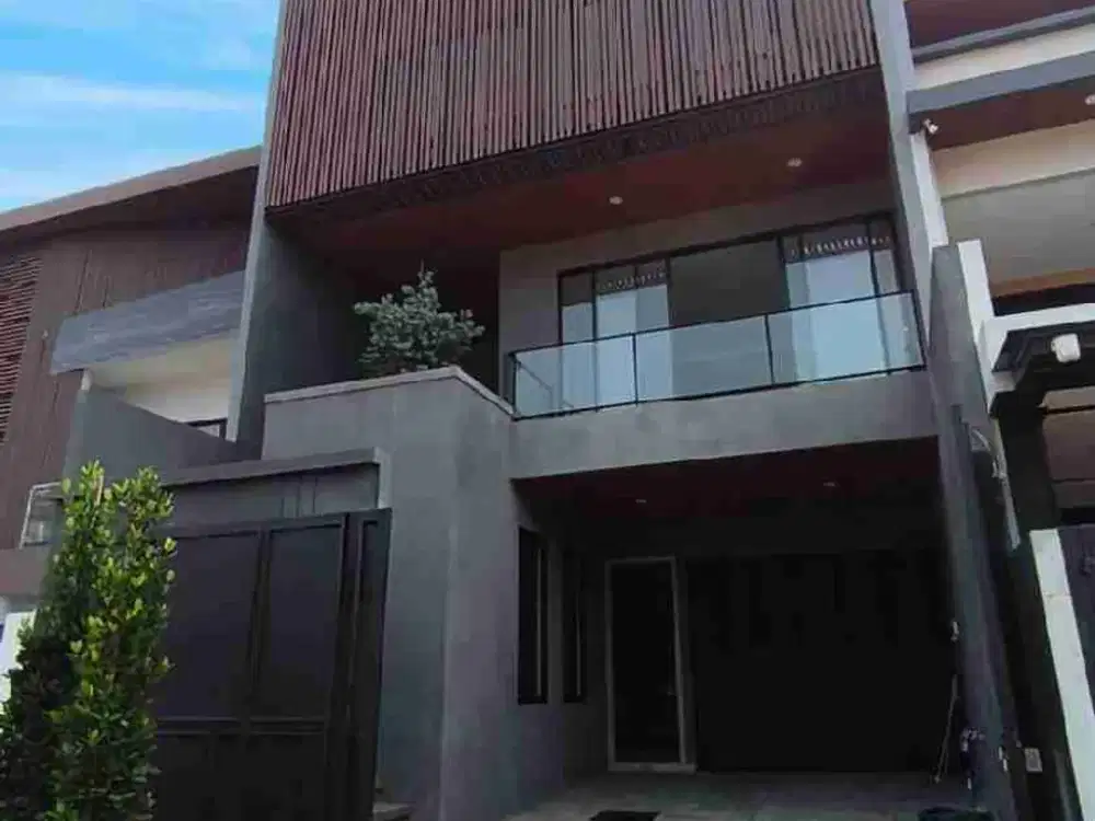 Dijual Rumah baru 3lt 8 x 17 m2 di Permata Buana Shm selatan, ada 4+1 kt 4+1 km carport 1 mobil, garasi 1 mobil, siap huni, ayo survei yuk sampai deal!