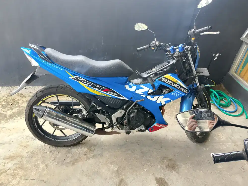 Suzuki satria 2015 barter aja matic