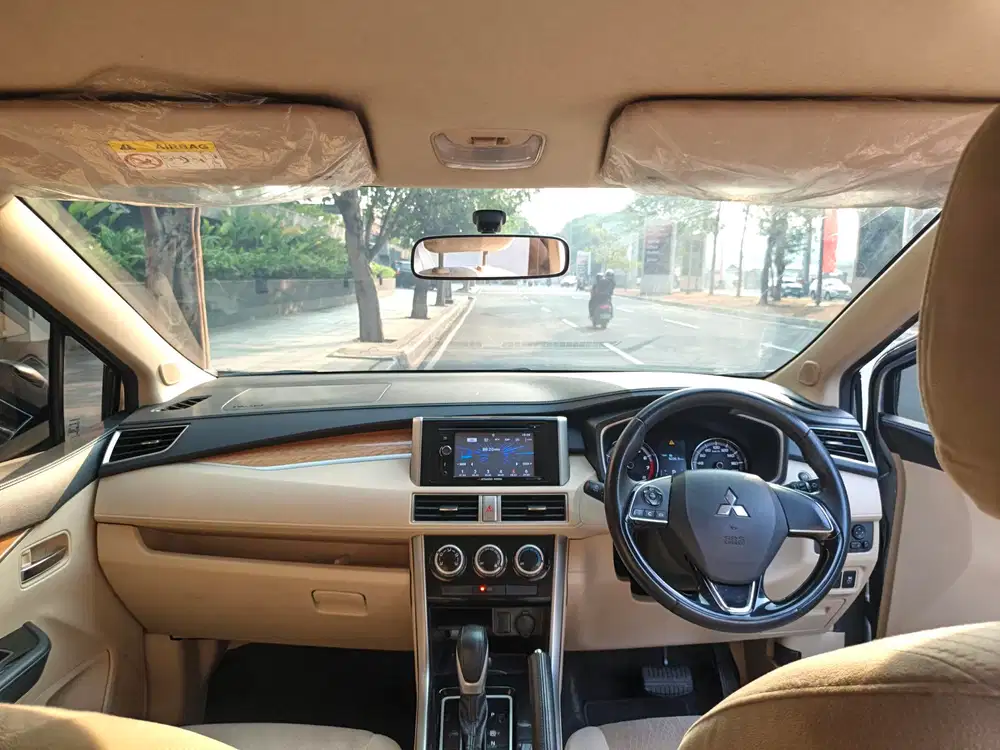 (KM30000)MITSUBISHI XPANDER ULTIMATE 2025 NIK 2024 KM RENDAH KAYA BARU