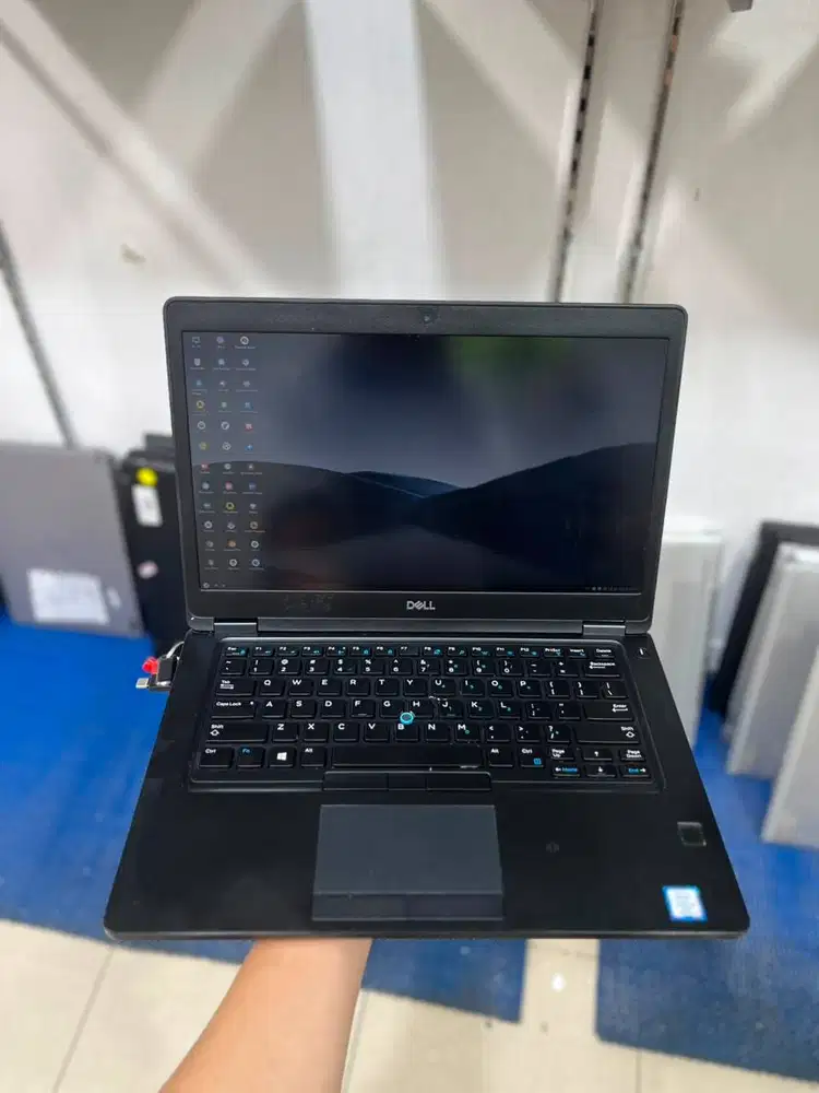 DELL 5490 I7 GEN8 8/256 LAYAR 14 INCH *VN