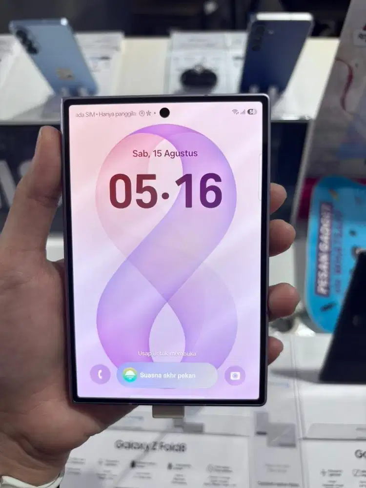 New GALAXY FOLD 8