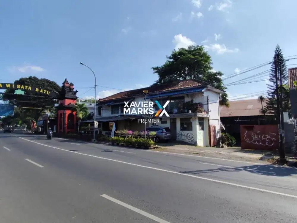 Dijual Cepat Bekas Garasi Bus & Lahan Terbuka Luas di Poros Jalan Raya Dadaprejo, Batu Malang