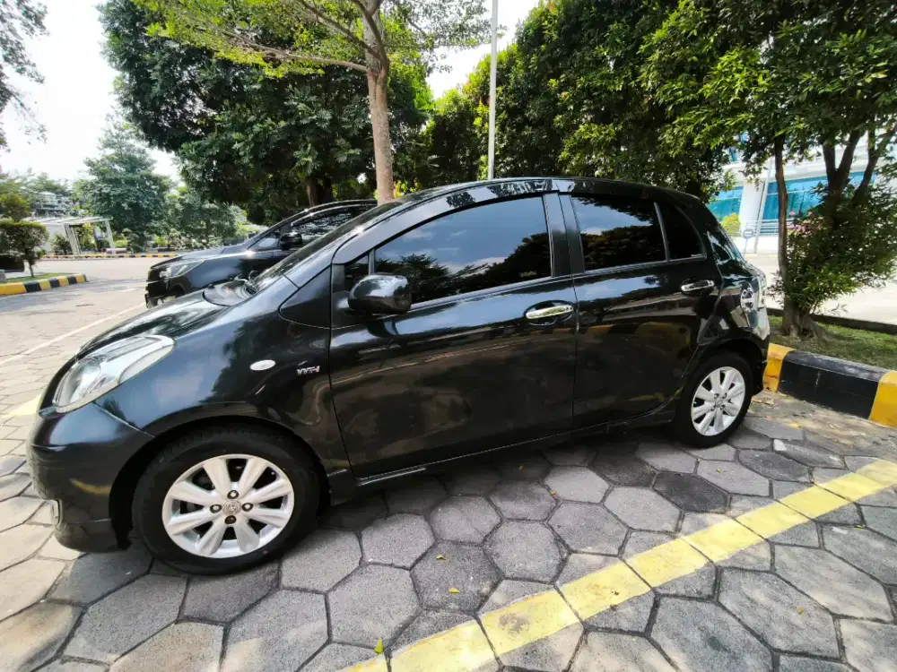 yaris E 2010 manual