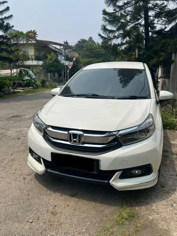 Honda Mobilio E AT Putih (Low Km)