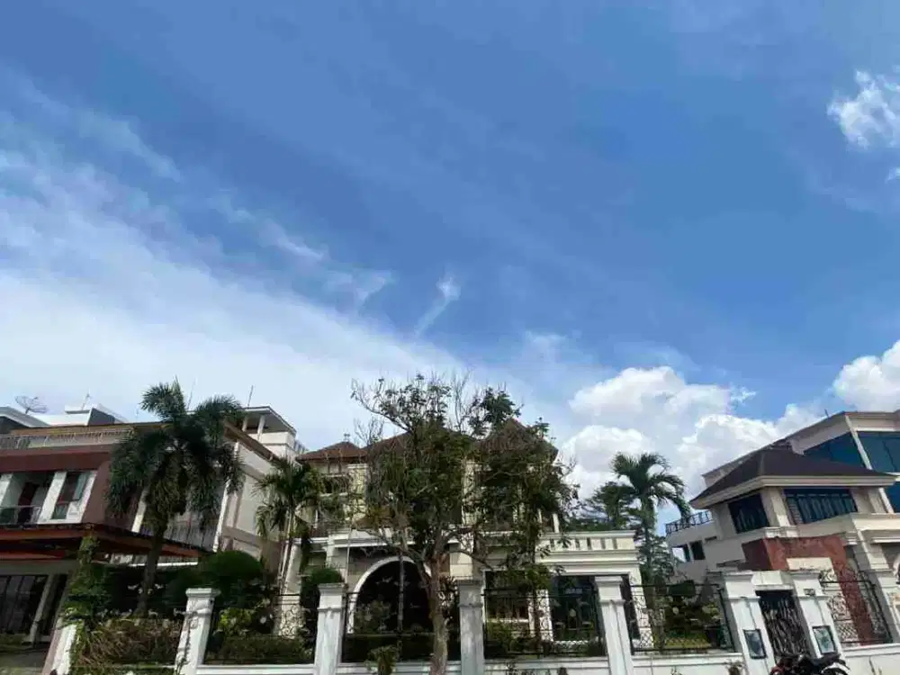 Dijual Rumah Mewah Bukit Indah Sukajadi Semi Furnished Siap Huni