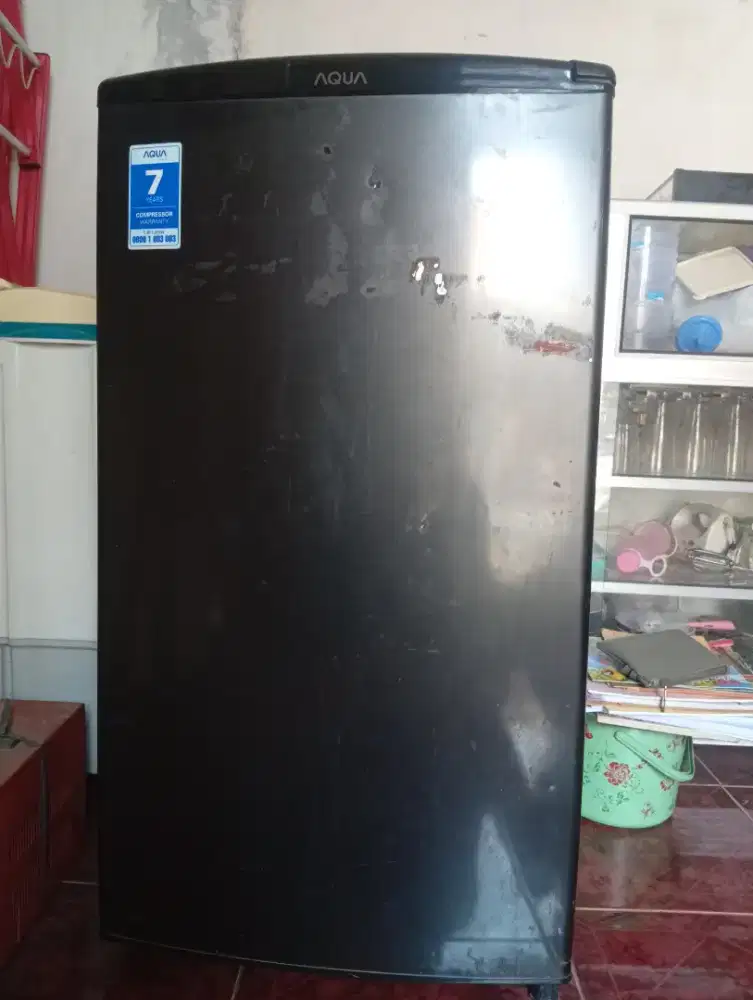 Freezer kulkas es batu