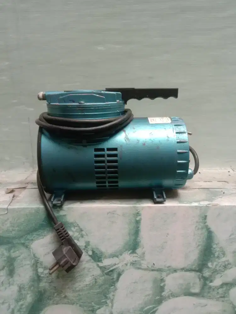 Kompresor angin SAGOLA model 777