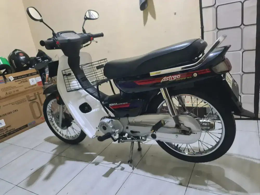 astrea grand  1998