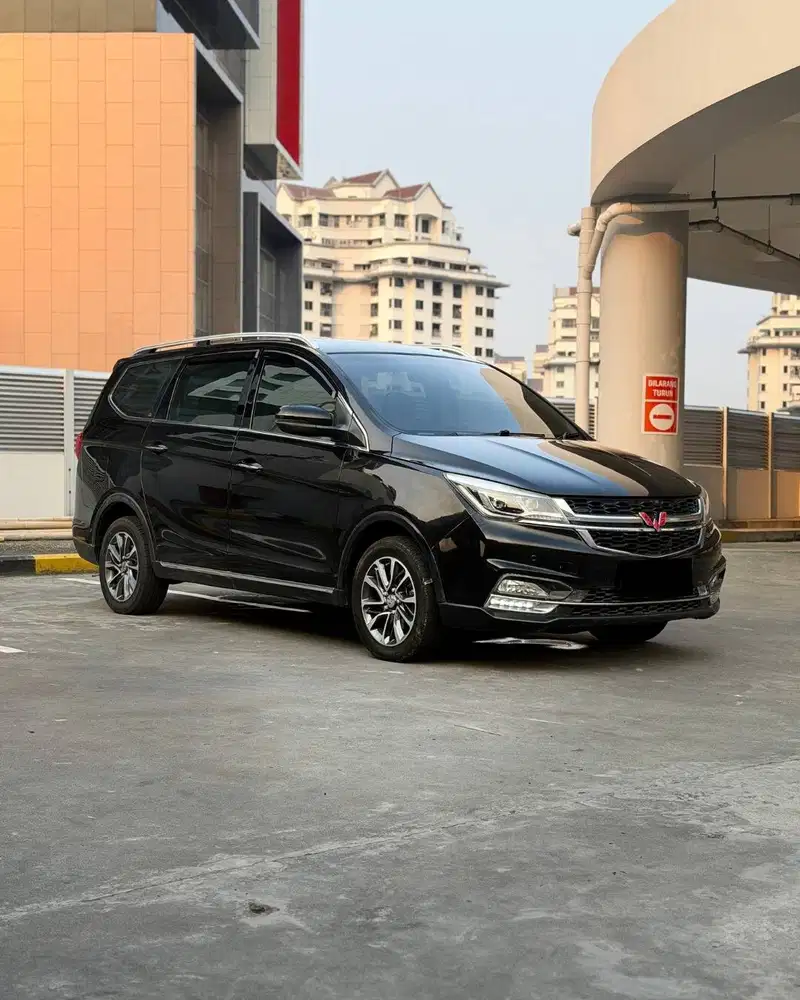 WULING CORTEZ TLUX 1.5 A/T 2020