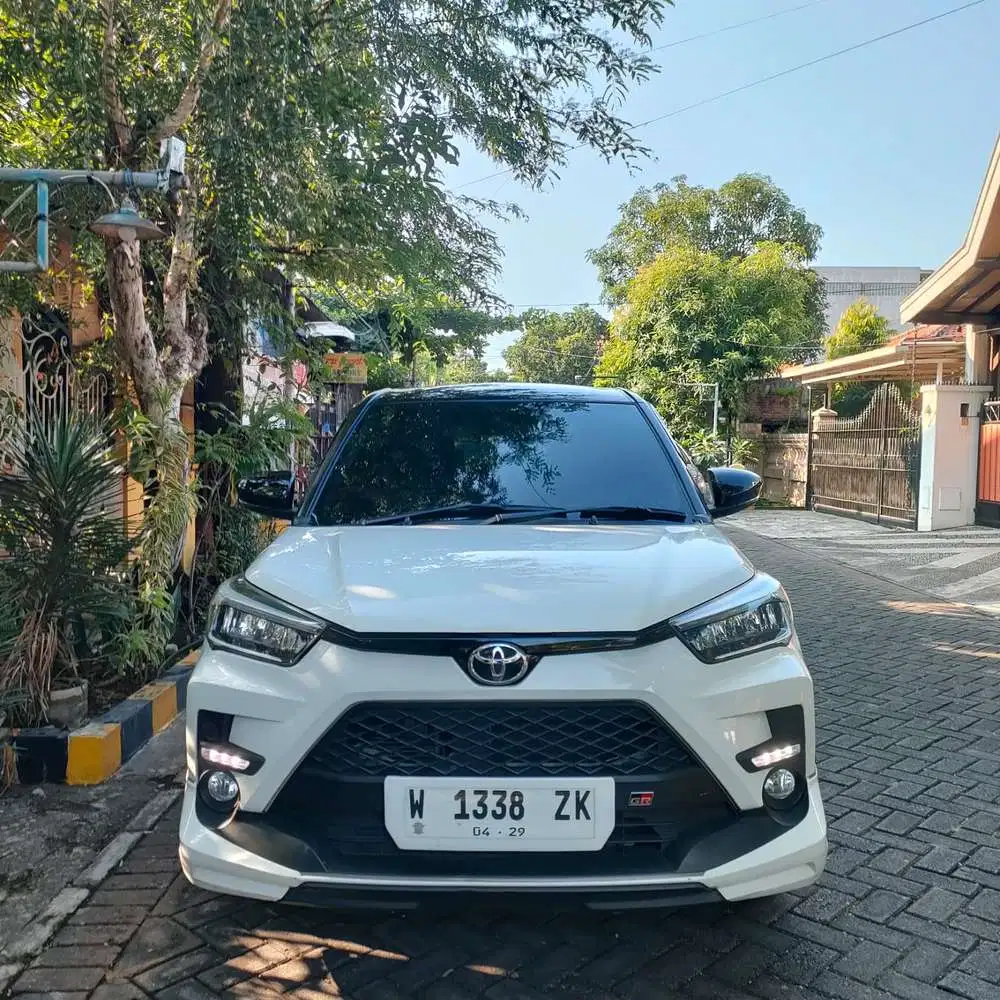 Toyota Raize GR TWO TONE 1.0 turbo CVT TH 2024 Bensin