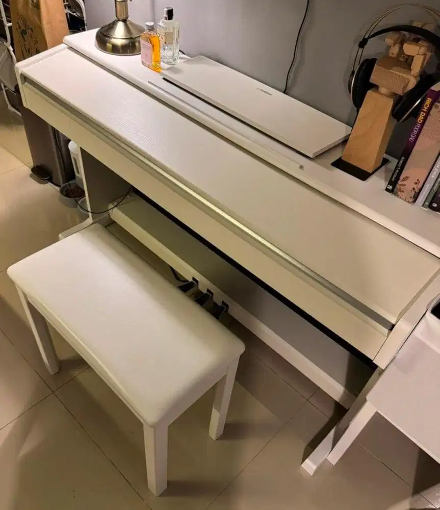 Yamaha Piano Electric Arius YDP 145 White