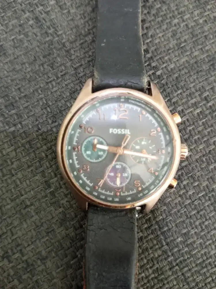 Jam tangan merk fossil