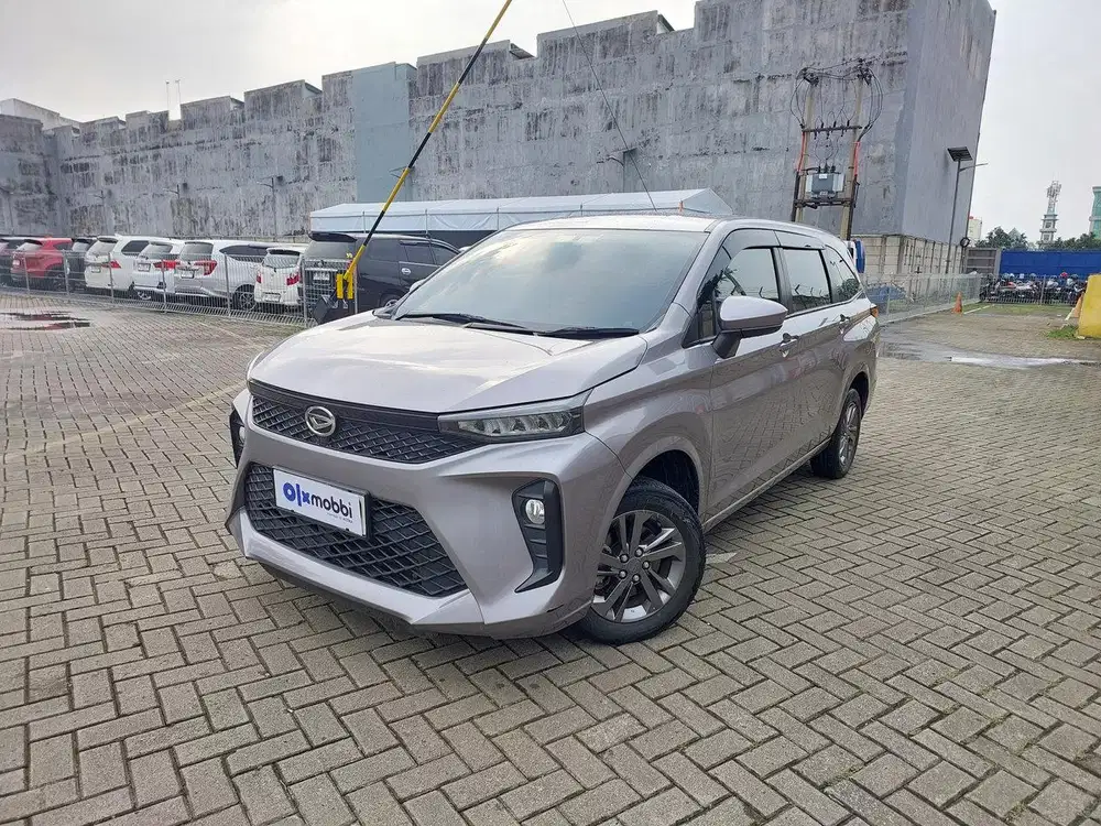 TDP 1 JUTA Daihatsu Xenia 1.3 R Bensin-MT 2023 Silver CEZUB