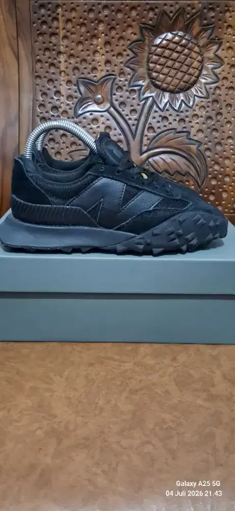 New NB XC-72 'Triple Black' Size 37