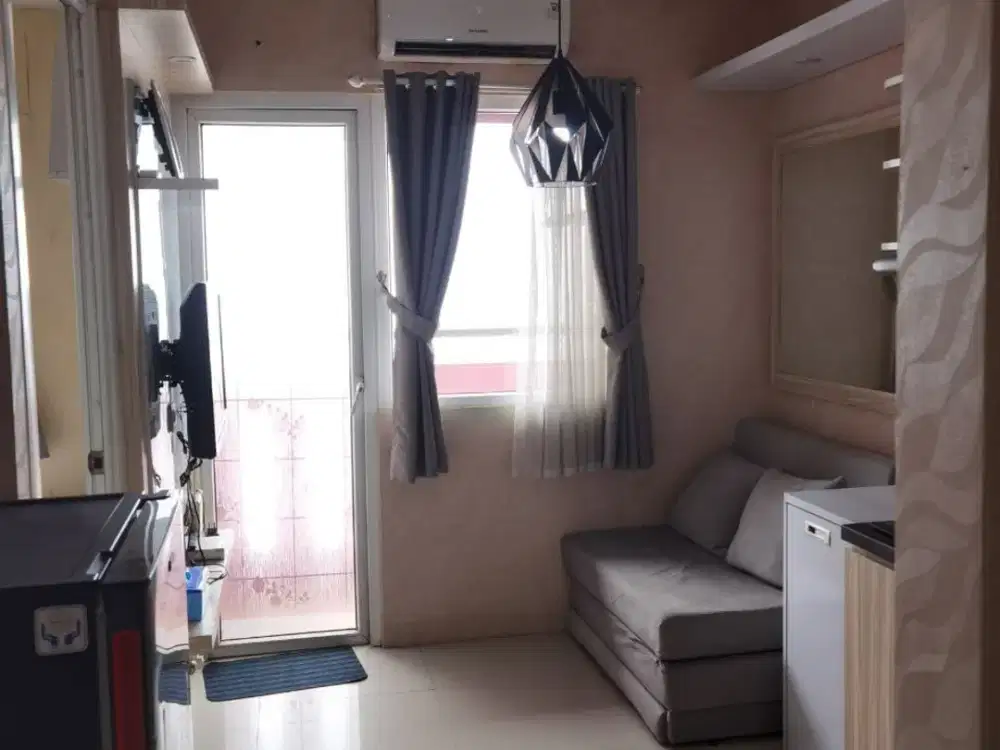 Unit Hoek Green Pramuka City 2BR Full Furnished Nyaman dan Strategis