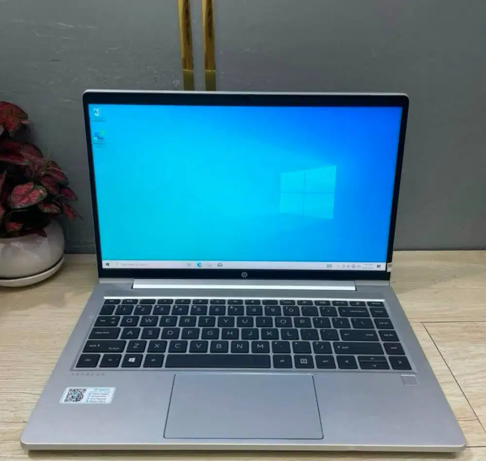 HP 445 G8 RYZEN 5 5600U SSD 256 LAYAR 14 INCH *ET