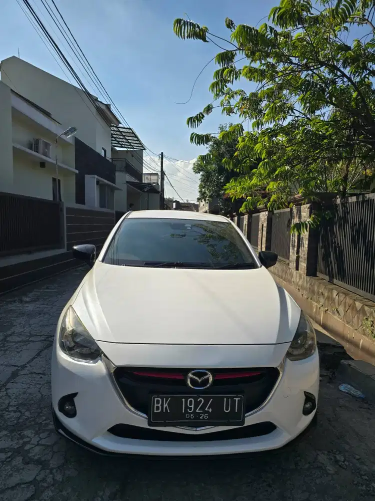 Mazda 2 GT Skyactiv 2015