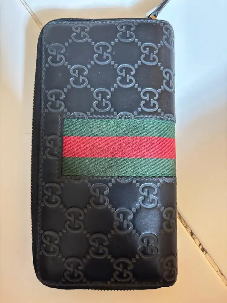 Di jual dompet gucci asli