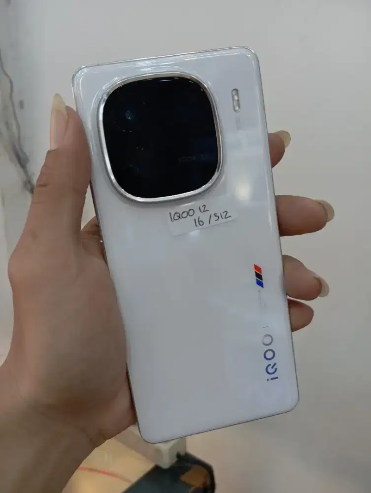 IQoo 12 16/512GB