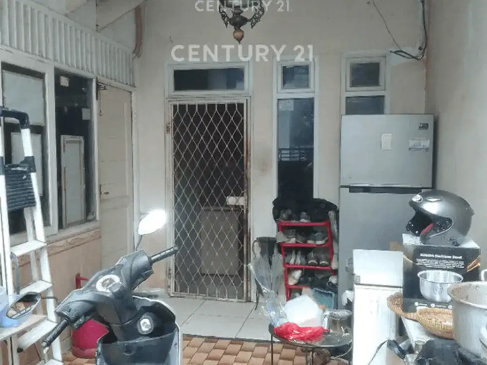 Rumah Di Pondok Kelapa Cocok Untuk Tempat Tinggal Atau Kost S9476