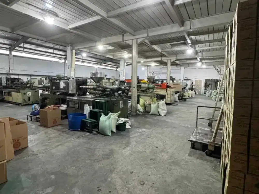 Dijual gudang + kantor lokasi Dadap