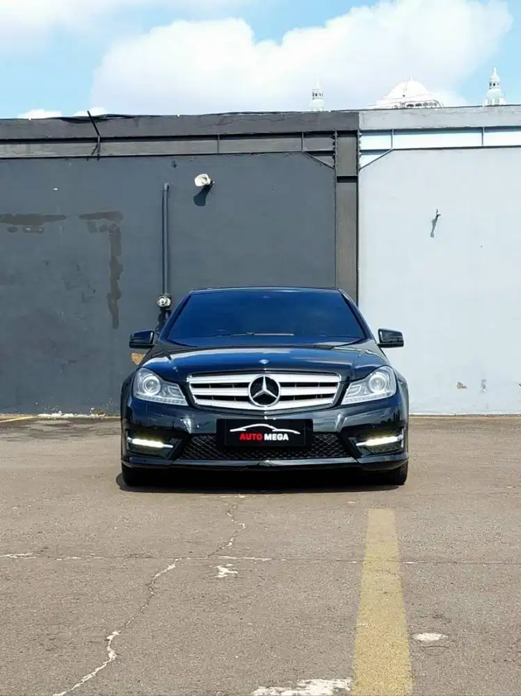 Mercedes Benz Mercy C250 C 250 CGI AVG W204 nik 2013 Pajak panjang