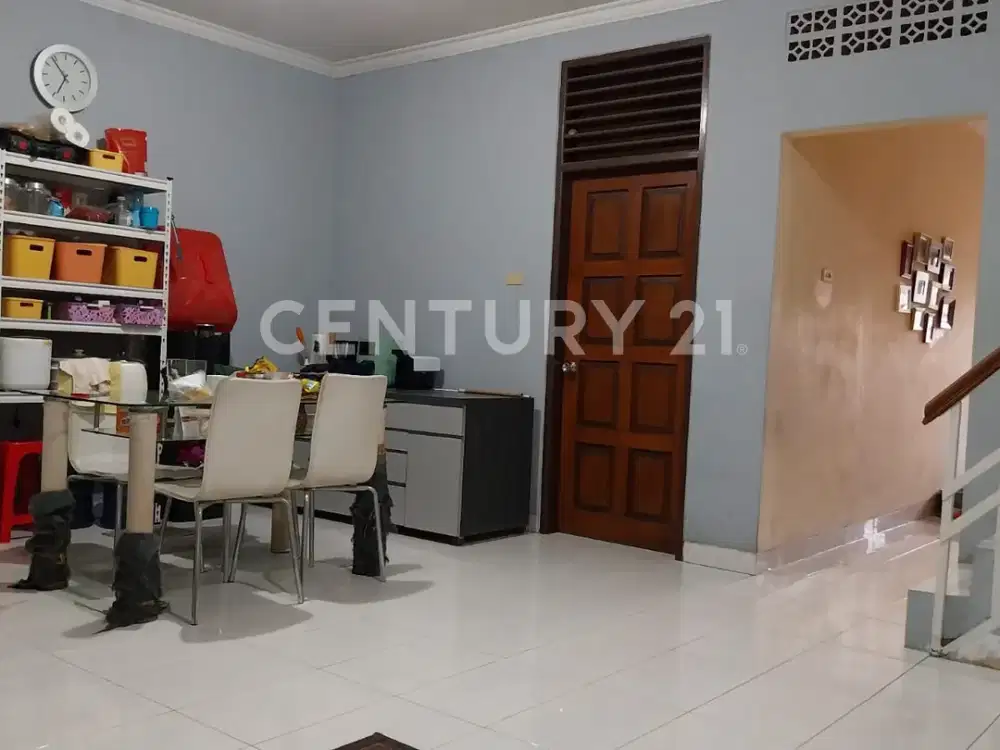 Rumah 2 Lantai Lokasi Strategis Di Pondok Kelapa S8337