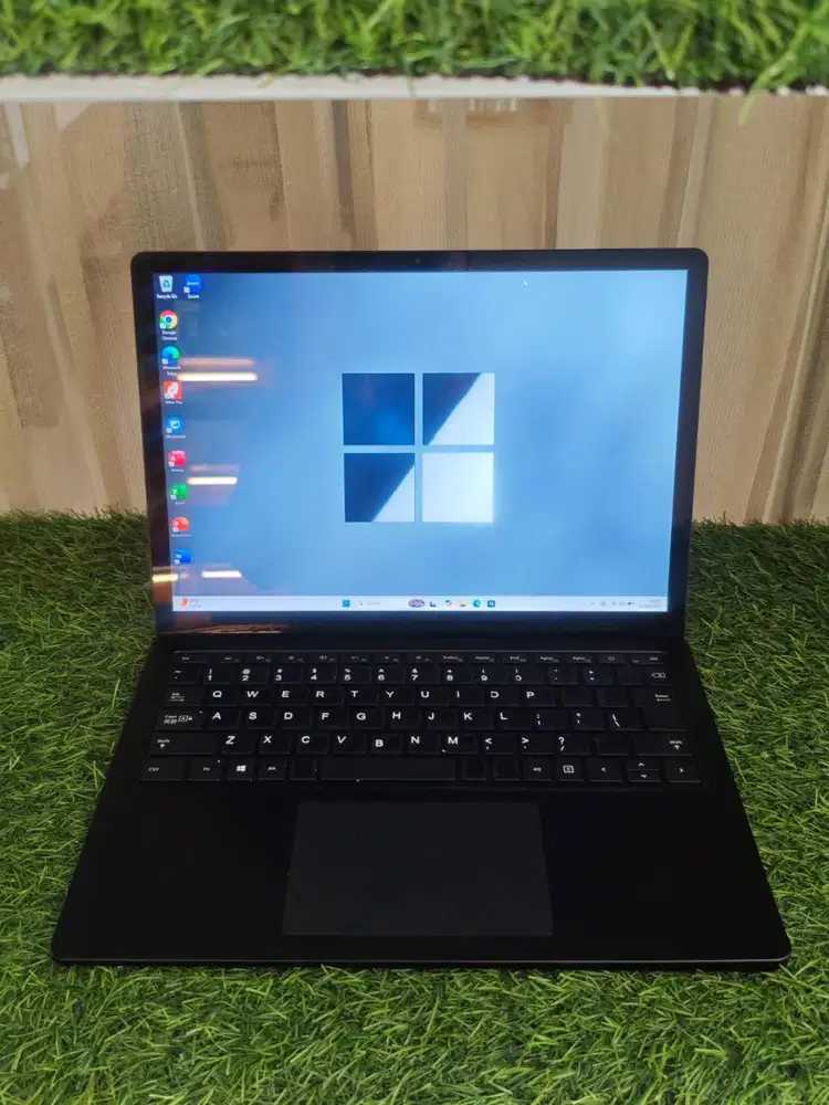 MICROSOFT Surface Laptop 4 Core i5 Gen 11 RAM 16GB SSD 256GB Touchscre