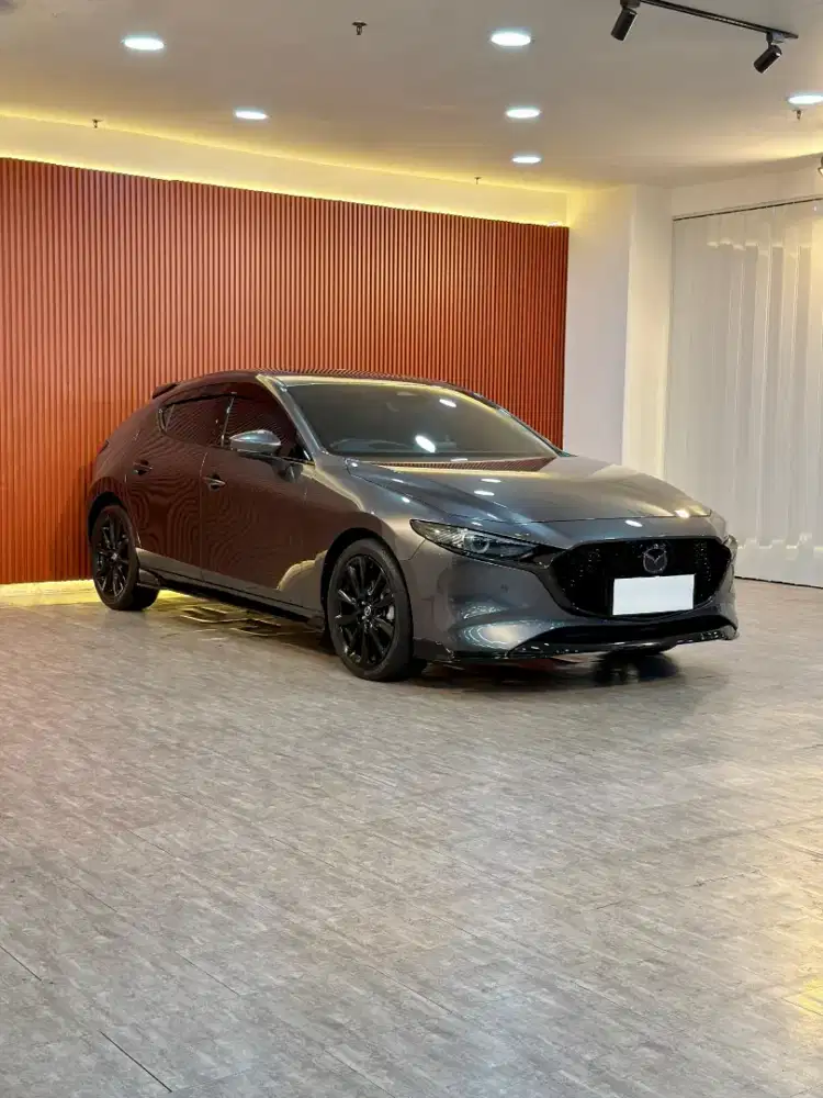 Mazda 3 Hatchback 2.0 AT Tahun 2024