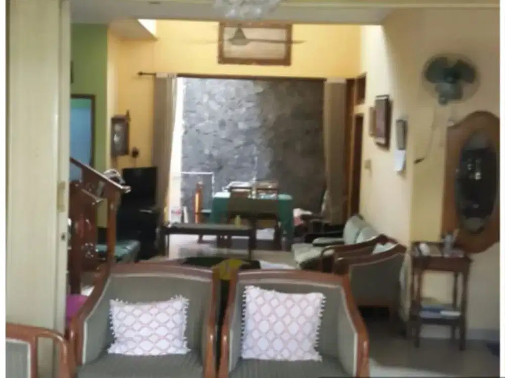 Rumah 2 Lantai Pinggir Jalan Raya Pondok Kelapa S7896