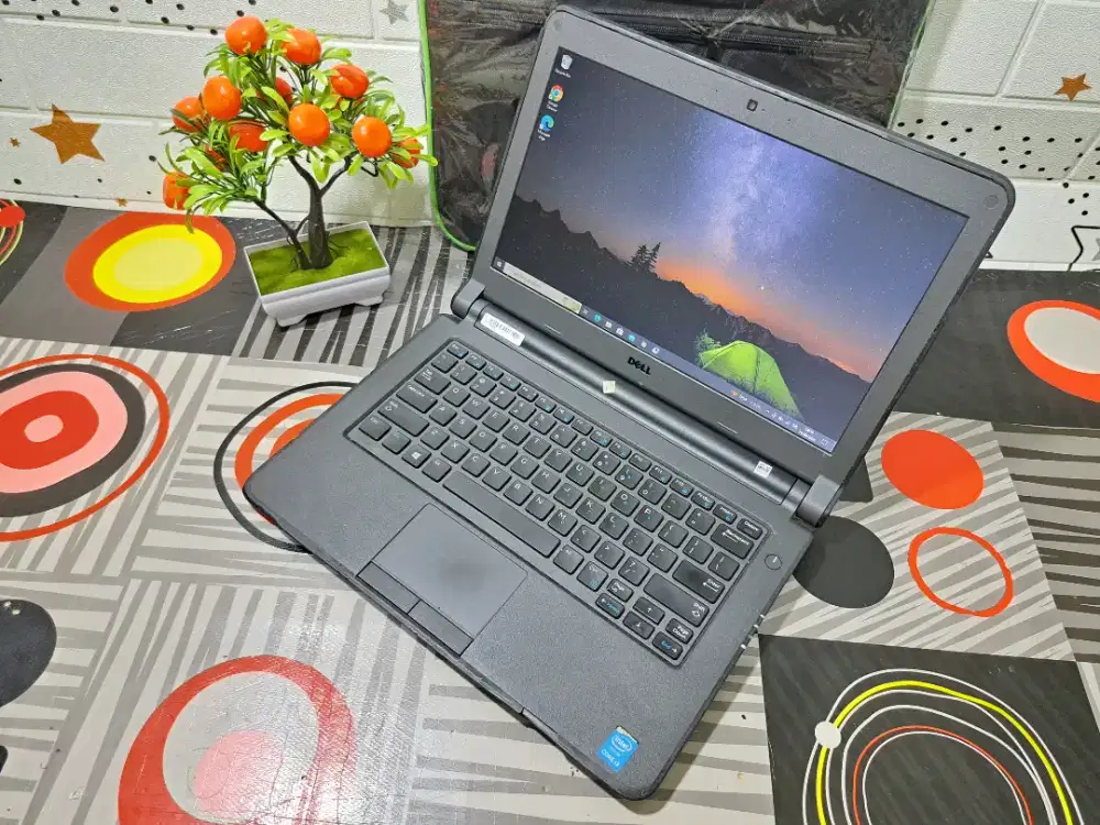 Core i3 ram 4 hdd 500 gb laptop dell latitude 3350 siap pakai lancar