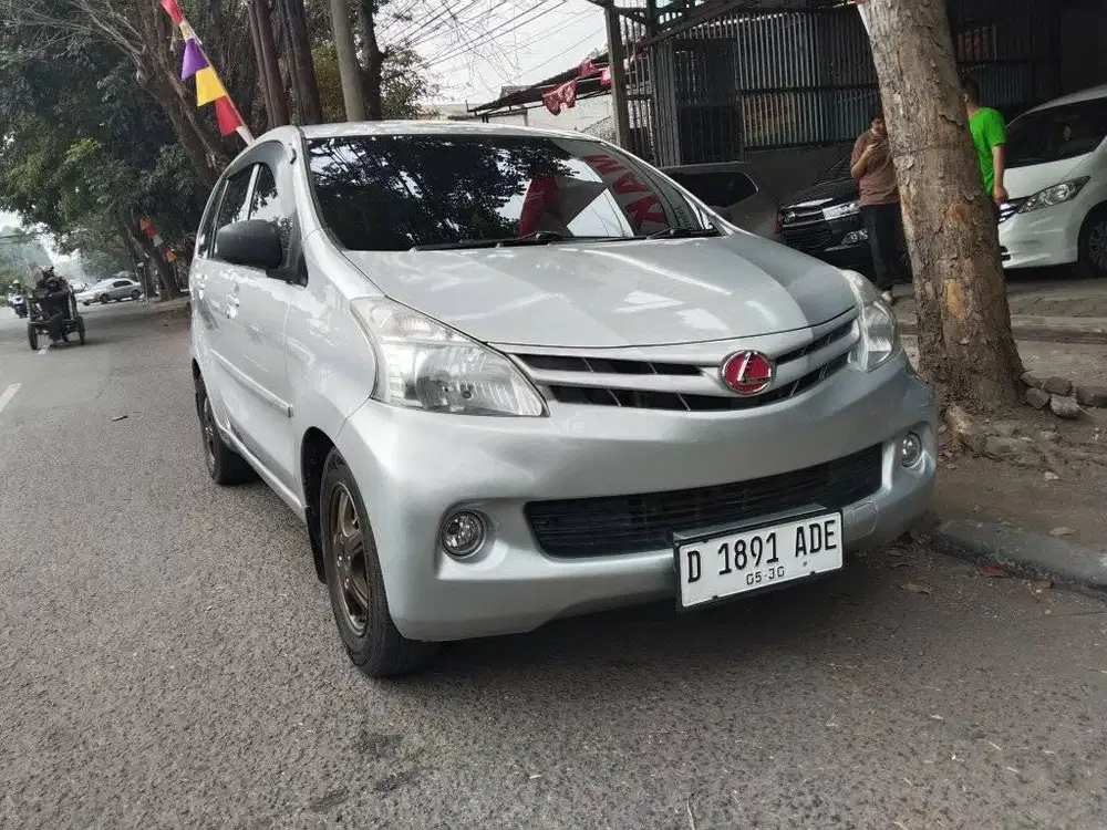 Daihatsu Xenia X 1.3 manual 2015