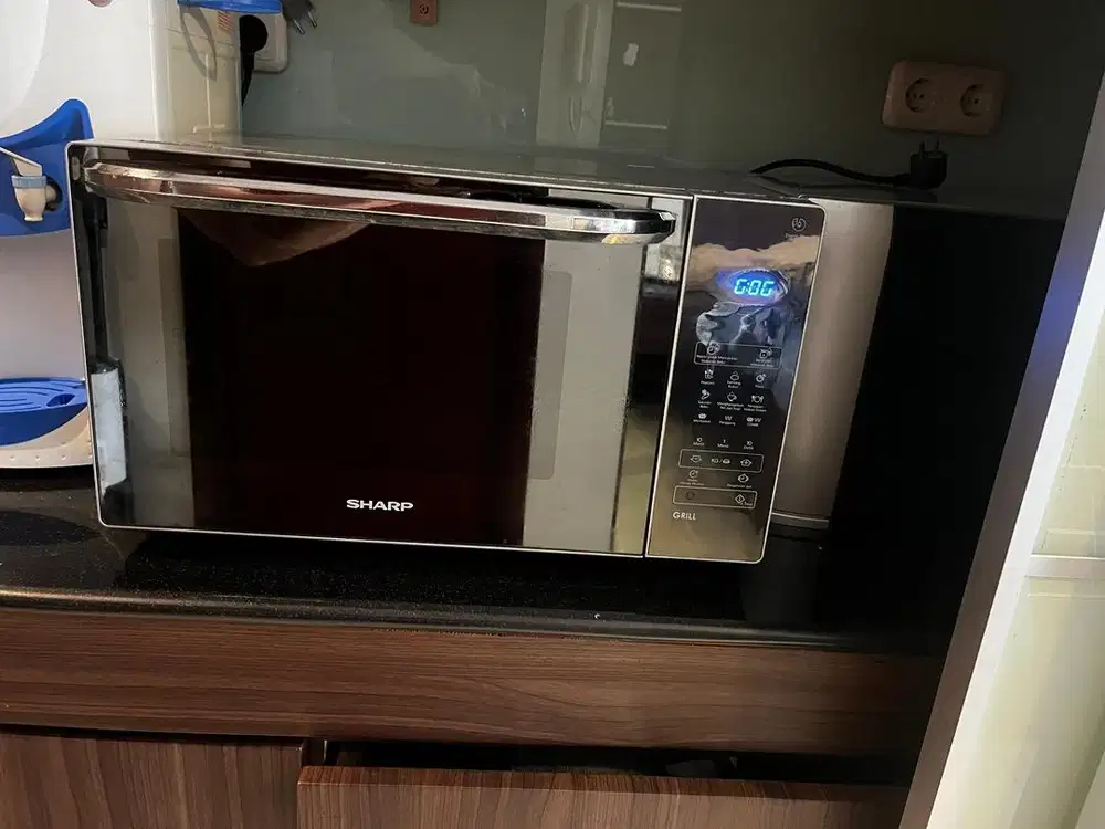 Sharp Microwave GOOD CONDITION