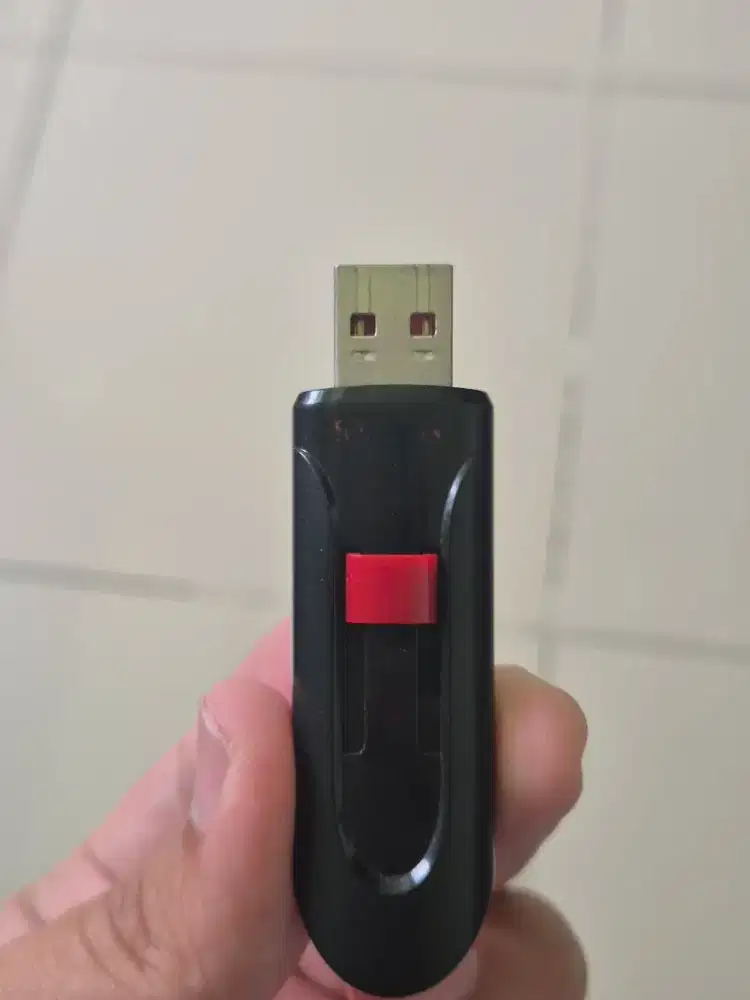 Flashdisk SanDisk 16GB