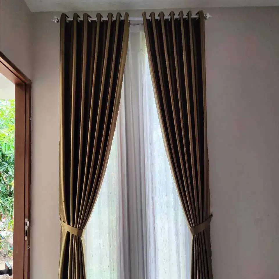 Jasa Pasang Gorden Custom Wallpaper Dinding 3D Gordyn Hordeng Korden