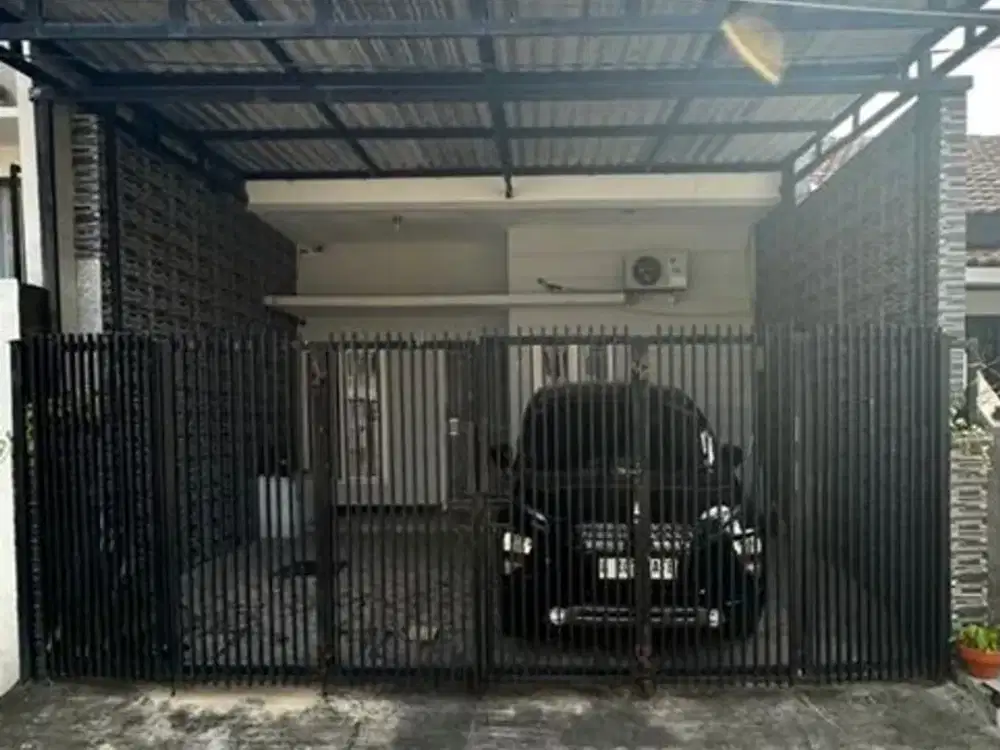 Rumah Semolowaru Elok Terawat Siap Huni, Minimalis 2 Lantai
