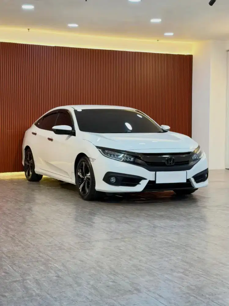 Honda Civic ES TC 1.5 AT Tahun 2018