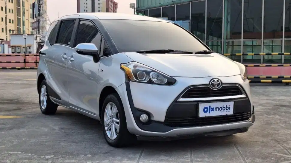 Toyota Sienta 1.5 G Bensin-AT 2016