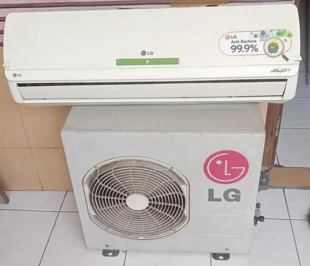 Jual ac lg 1/2 pk  lowwt 310 watt kondisi 95% ori semua
