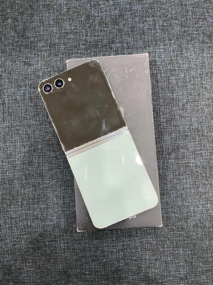 Samsung galaxy z flip 5