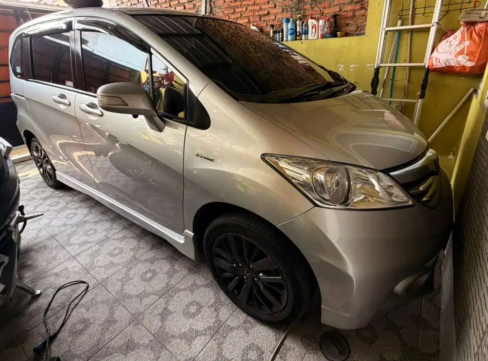 Honda Freed 2013 PSD double blower istimewa