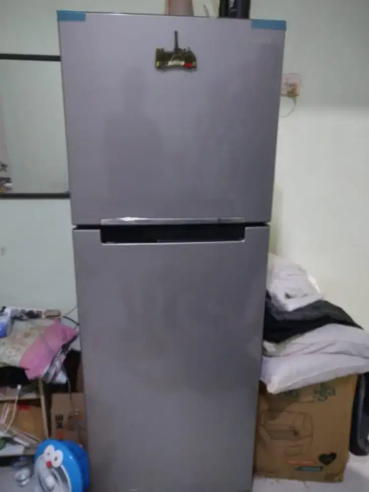 Lemari Es Samsung 2 pintu
